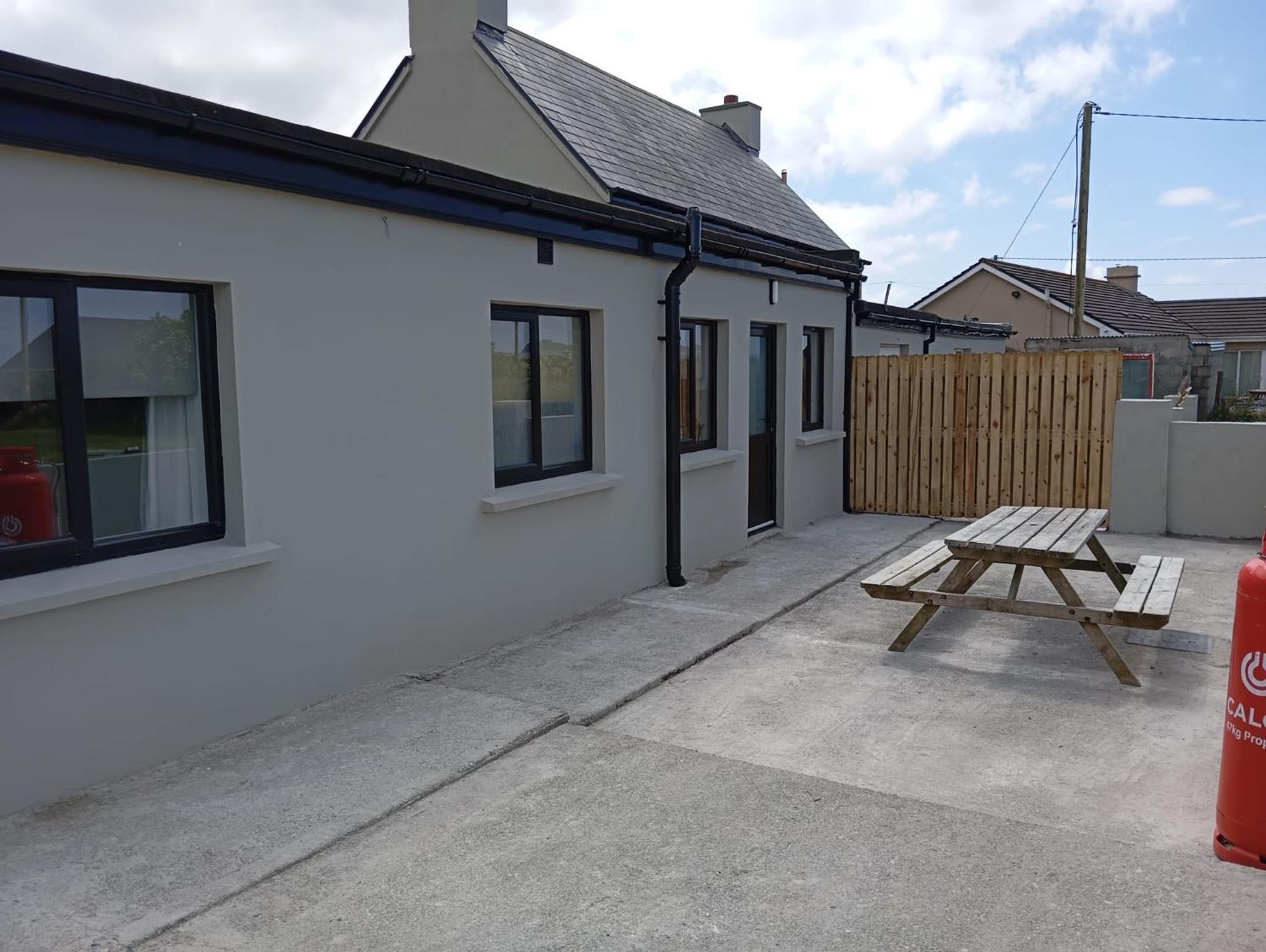 Dingle Chalet Guest Accommodation Exterior foto